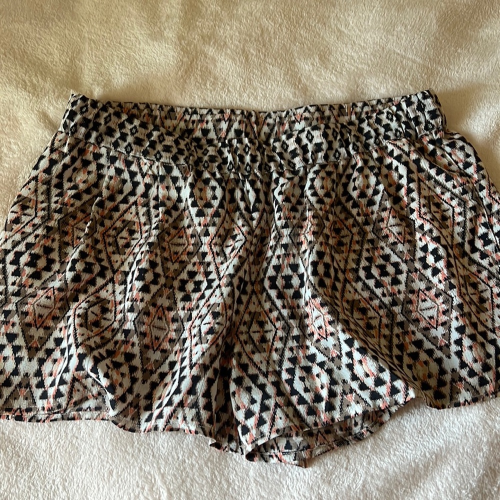 Josie silk shorts with pockets size small